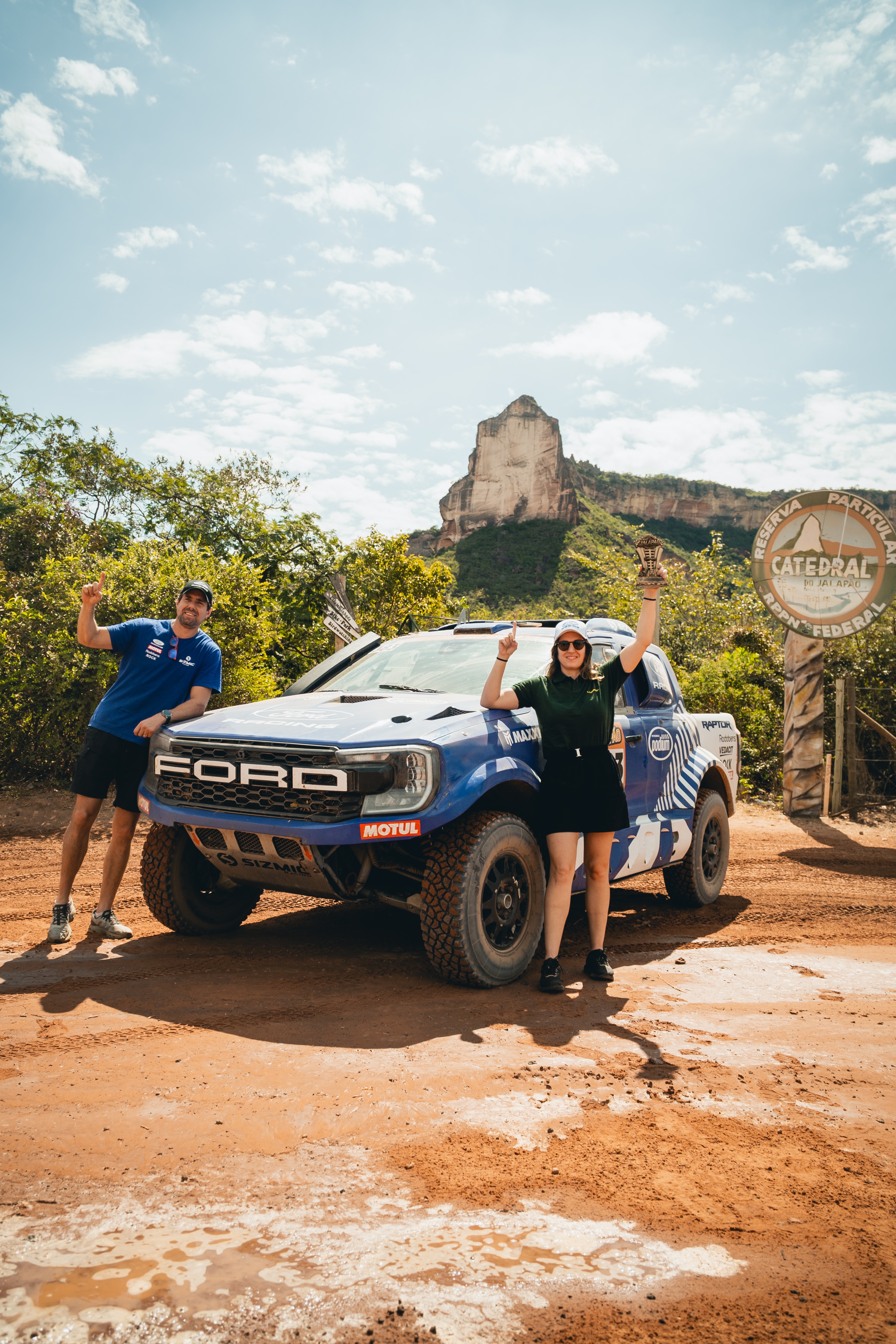 Bia Figueiredo estreia com vitória no Rally Jalapão com um protótipo da Ranger com motor V8